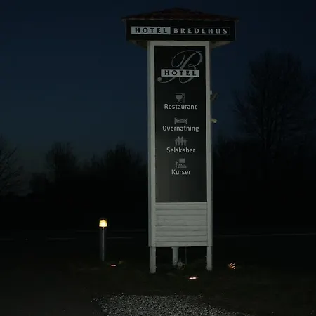 酒店 Bredehus
