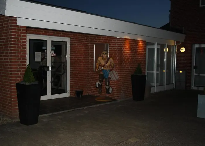 Bredehus Hotel 3*